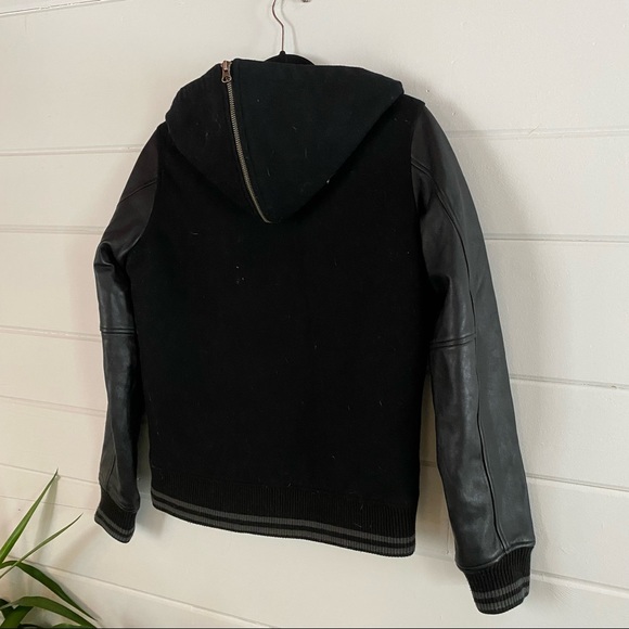 Nike Sportswear Varsity Jacket - Picture 5 of 5